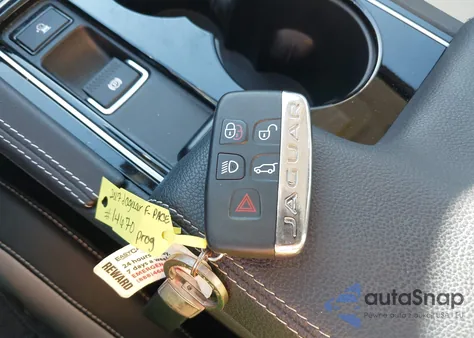 2017 Jaguar F-Pace 20D R-Sport из США, поврежденный, VIN SADCL2BN3HA488637